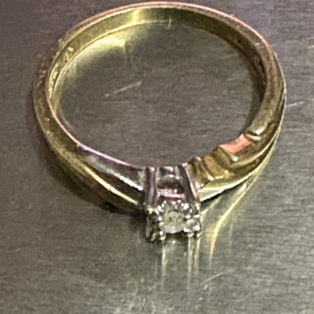 Elegant Diamond 10K yellow/white Gold Women's Ring